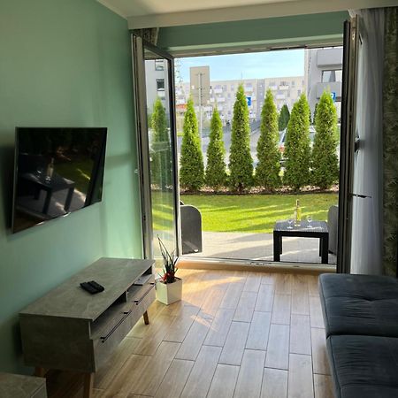2 Tyskie Apartamenty Z Ogrodkiem Tychy Eksteriør bilde