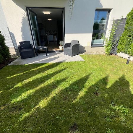 2 Tyskie Apartamenty Z Ogrodkiem Tychy Eksteriør bilde
