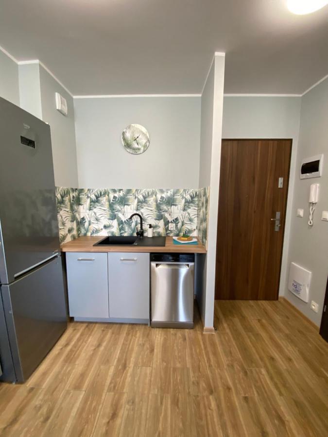 2 Tyskie Apartamenty Z Ogrodkiem Tychy Eksteriør bilde