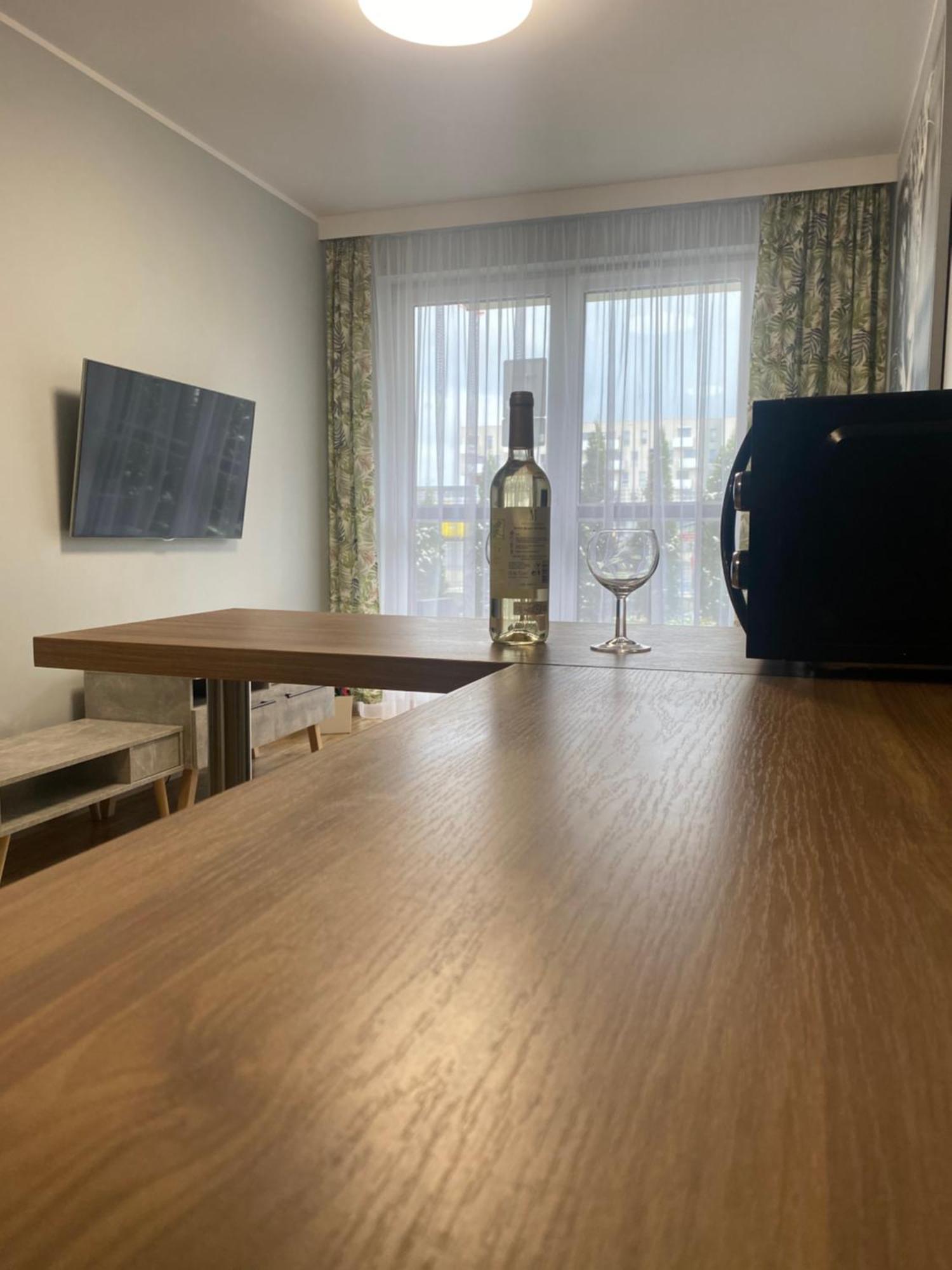 2 Tyskie Apartamenty Z Ogrodkiem Tychy Eksteriør bilde